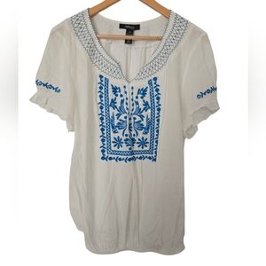 Style & Co. White Blouse with Blue Embroidery Size 2x